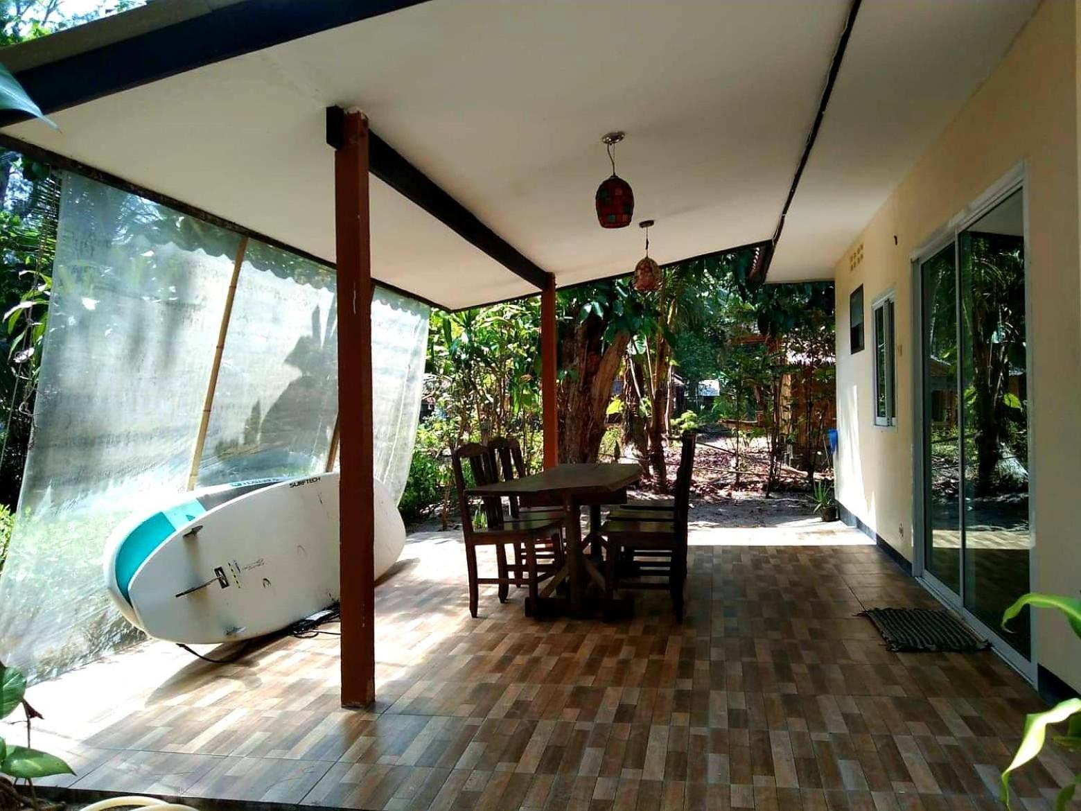Sabai Sabai Beach Bungalows Koh Phayam Rum bild