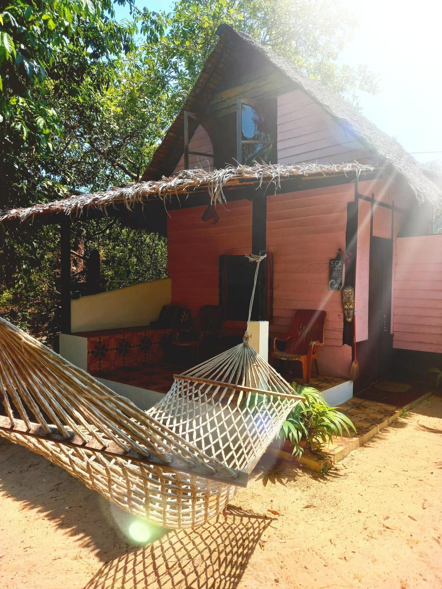 Sabai Sabai Beach Bungalows Koh Phayam Exteriör bild